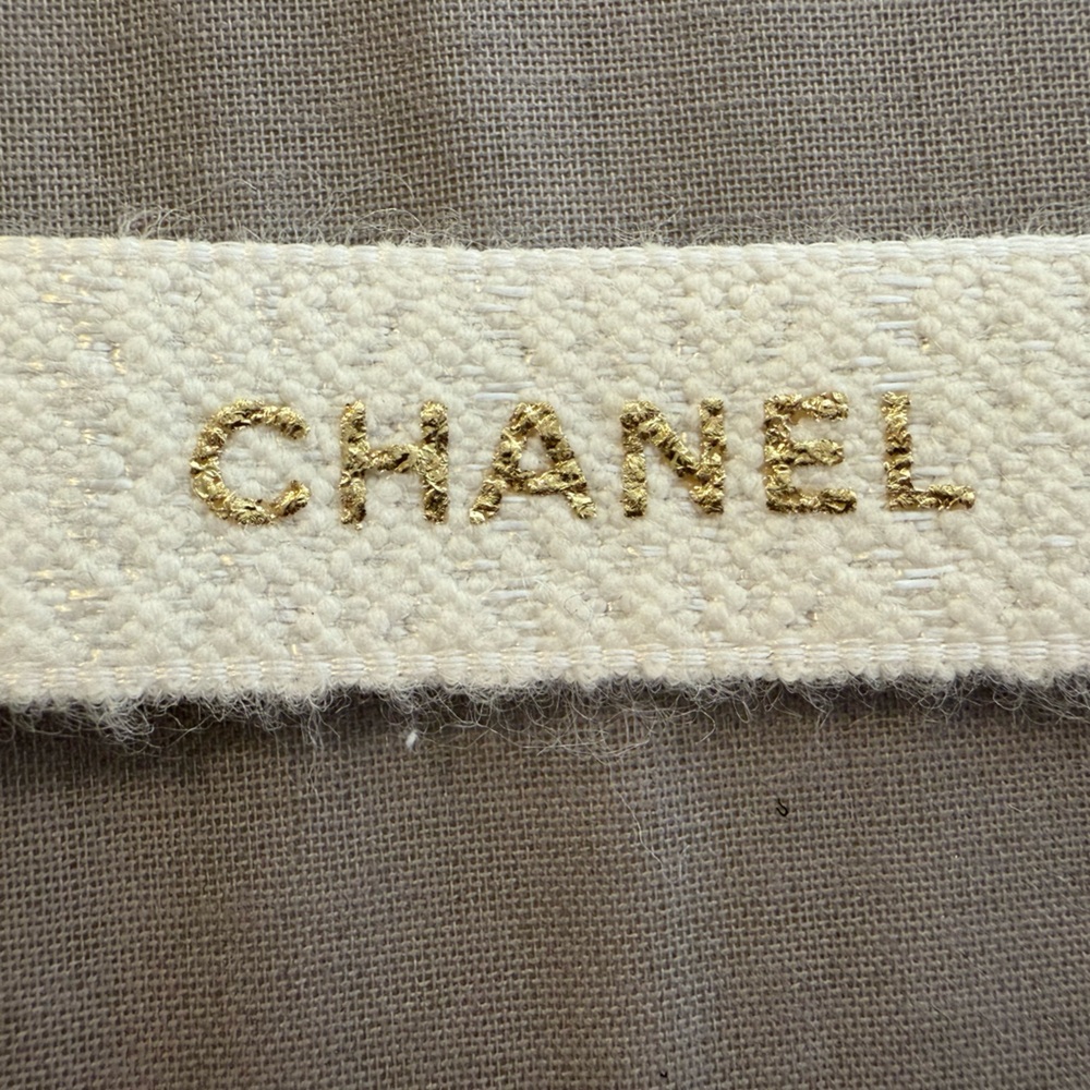 CHANEL Ribbon Bundle - Picture 4 of 5
